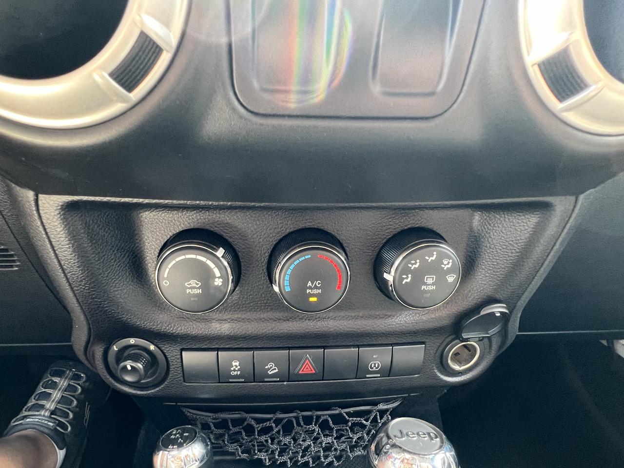 Jeep Wrangler 4WD 2dr Sahara 2016