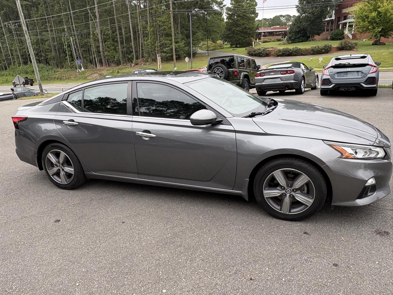 Nissan Altima 2.5 SV Sedan 2019