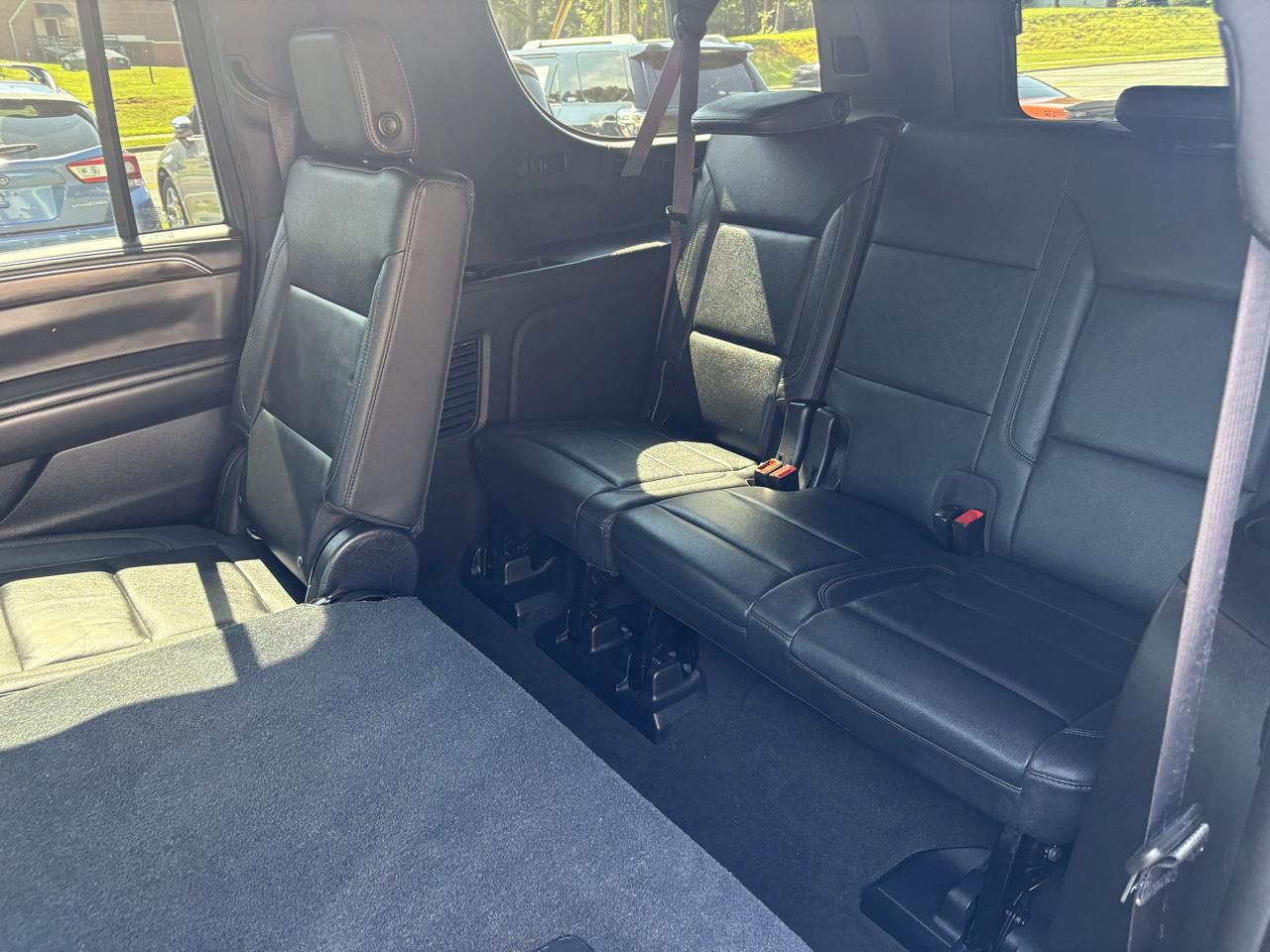Chevrolet Suburban 2WD 4dr LT 2021