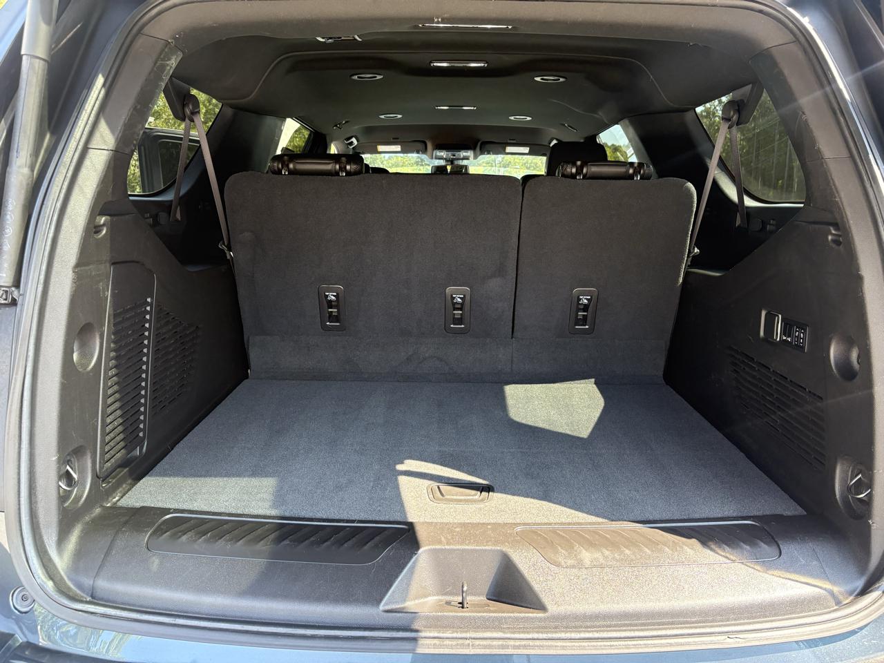 Chevrolet Suburban 2WD 4dr LT 2021
