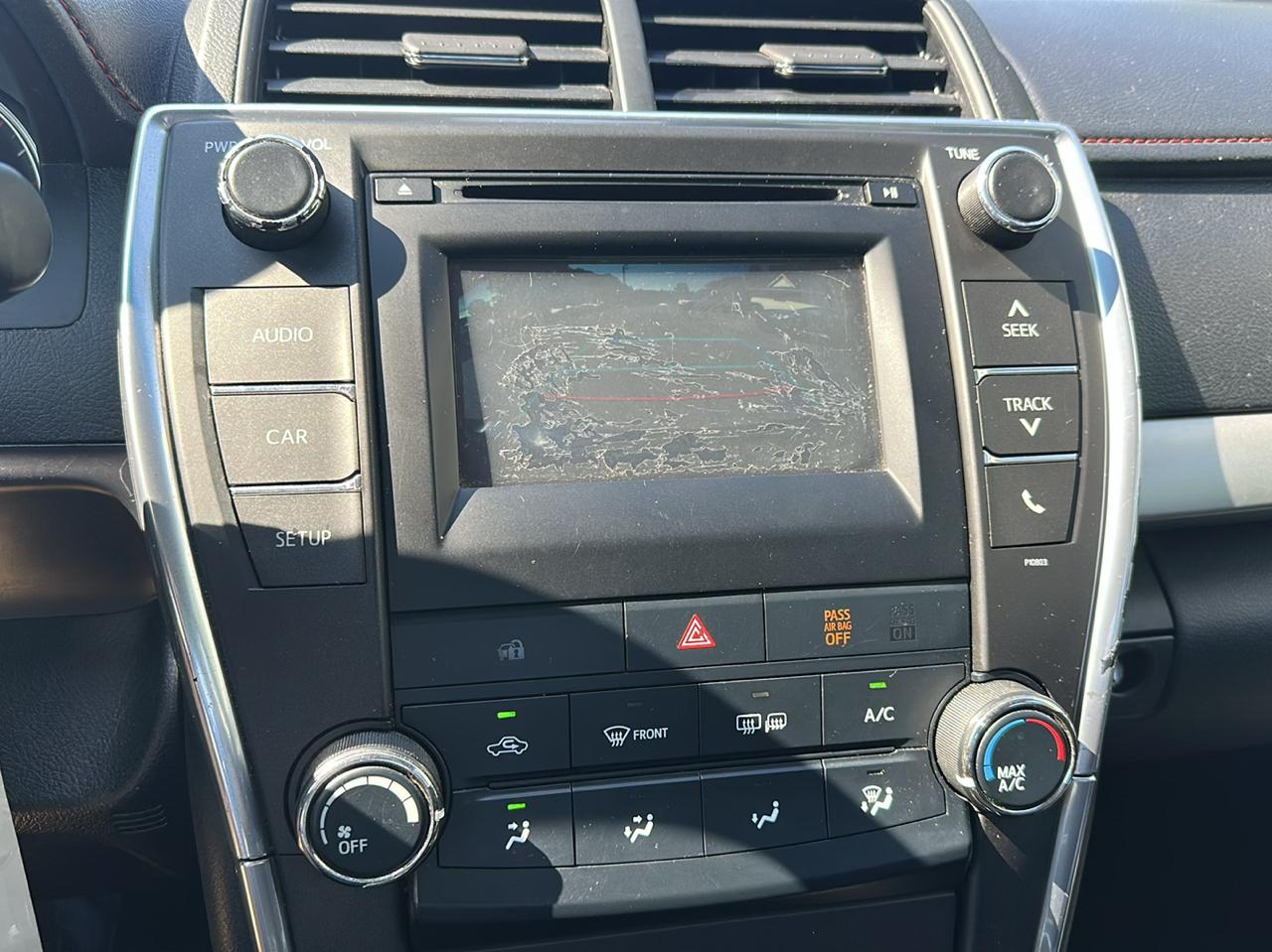 Toyota Camry 4dr Sdn I4 Auto XLE (Natl) 2015