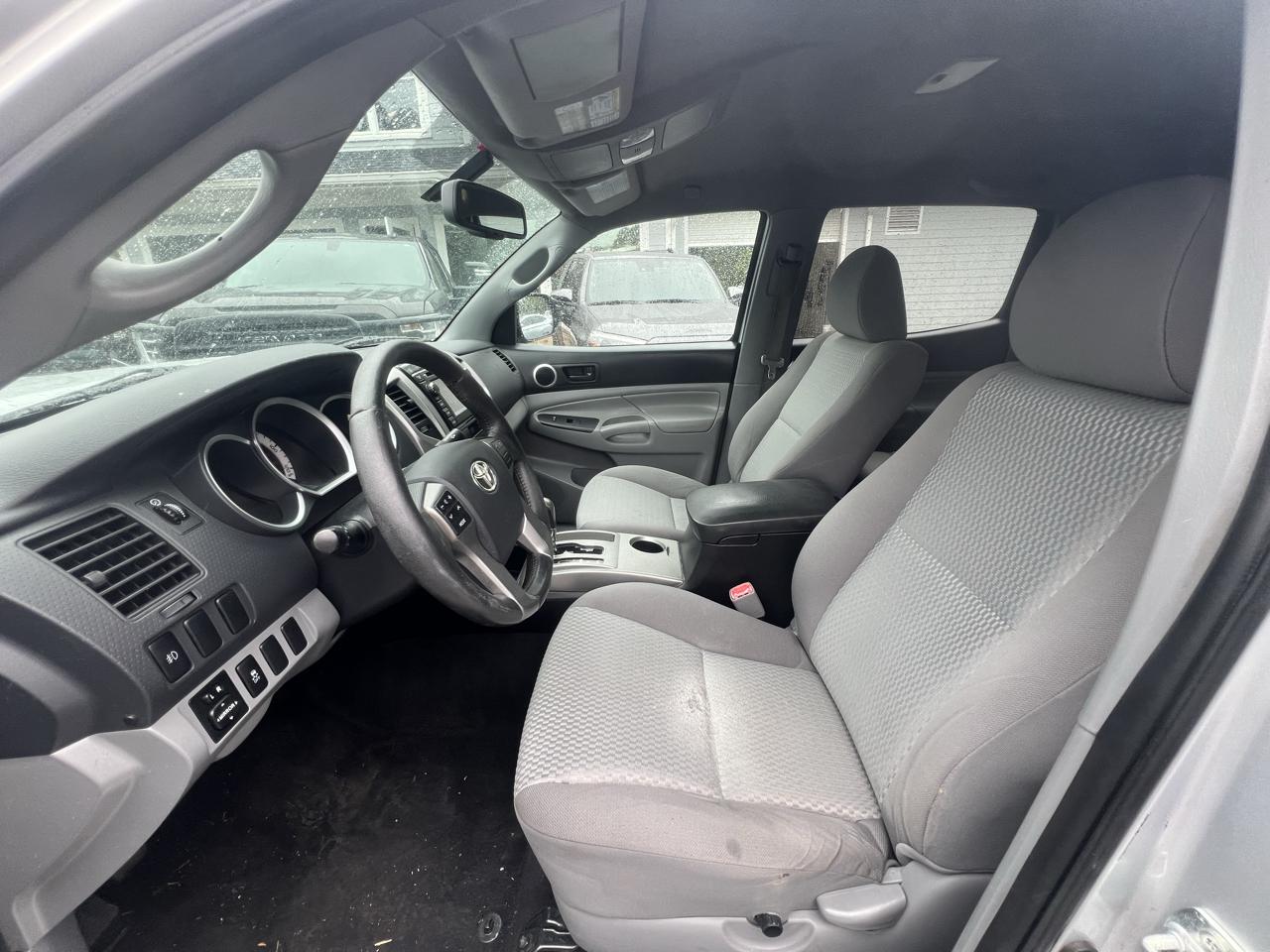 Toyota Tacoma 2WD Double Cab V6 AT PreRunner (Natl) 2013