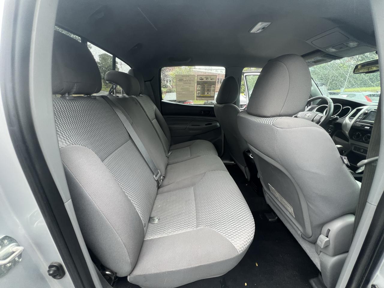 Toyota Tacoma 2WD Double Cab V6 AT PreRunner (Natl) 2013