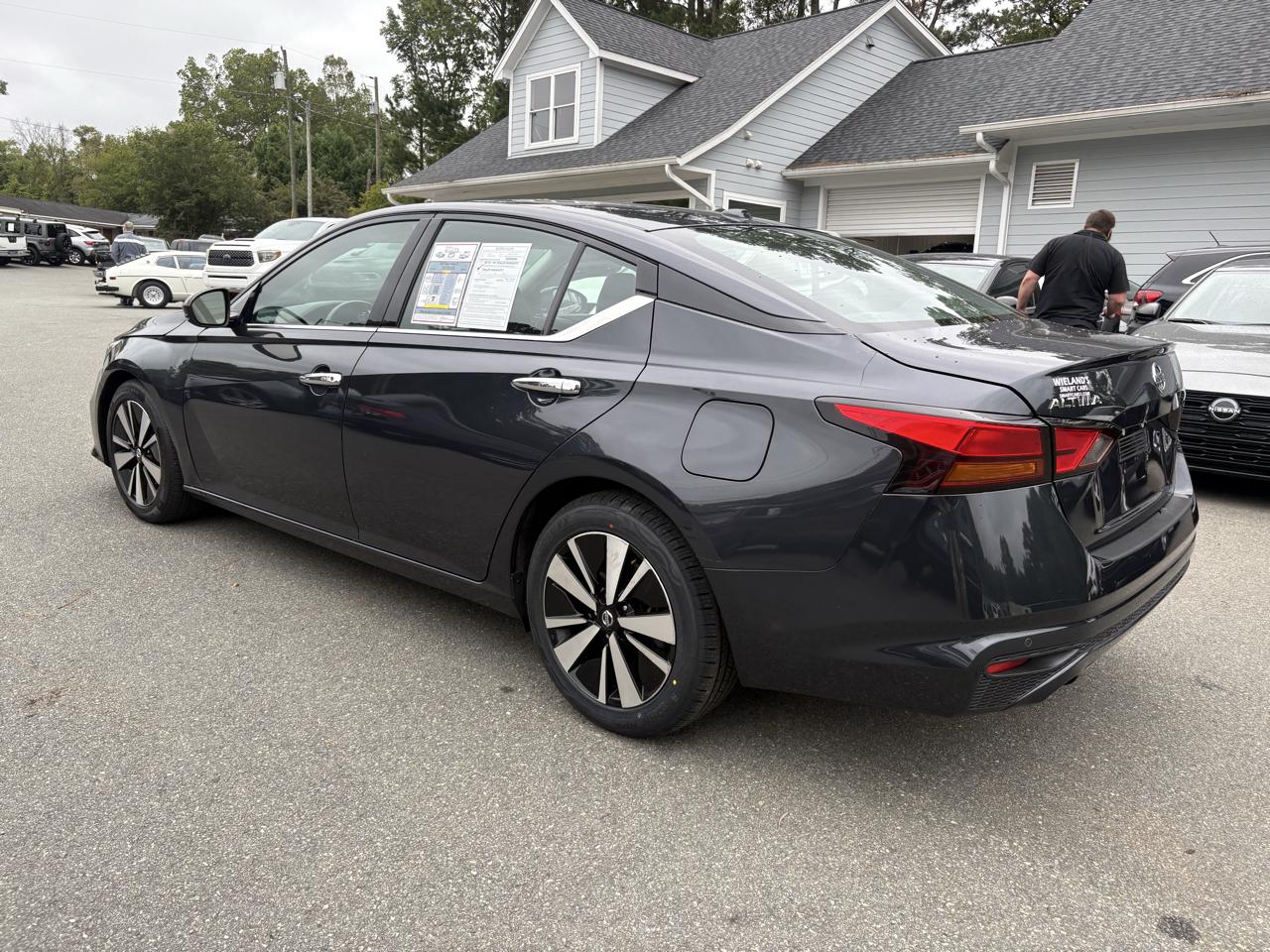 Nissan Altima 2.5 SL Sedan 2020