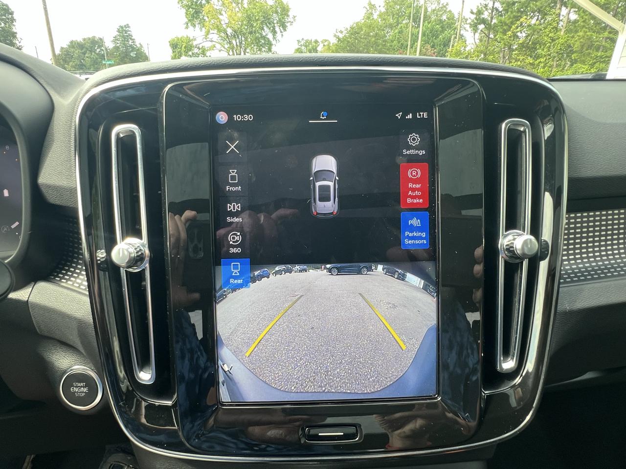 Volvo XC40 B5 AWD Plus Dark Theme 2023