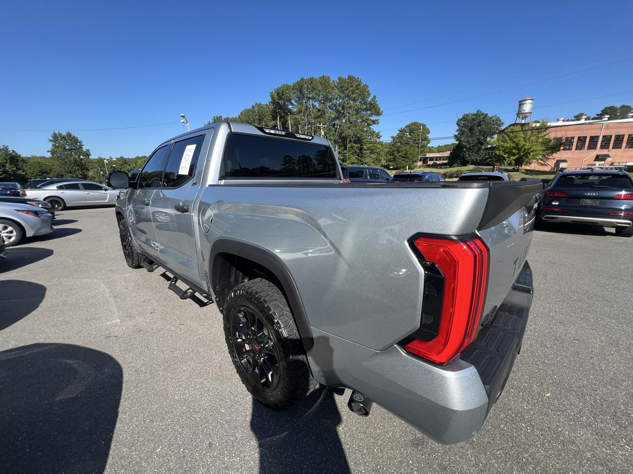 Toyota Tundra 4WD SR5 CrewMax 5.5' Bed (Natl) 2023