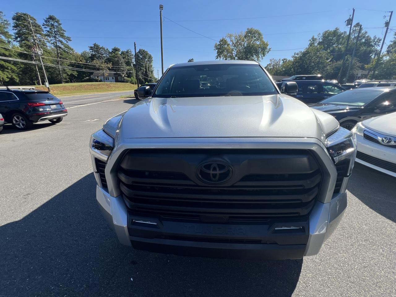 Toyota Tundra 4WD SR5 CrewMax 5.5' Bed (Natl) 2023
