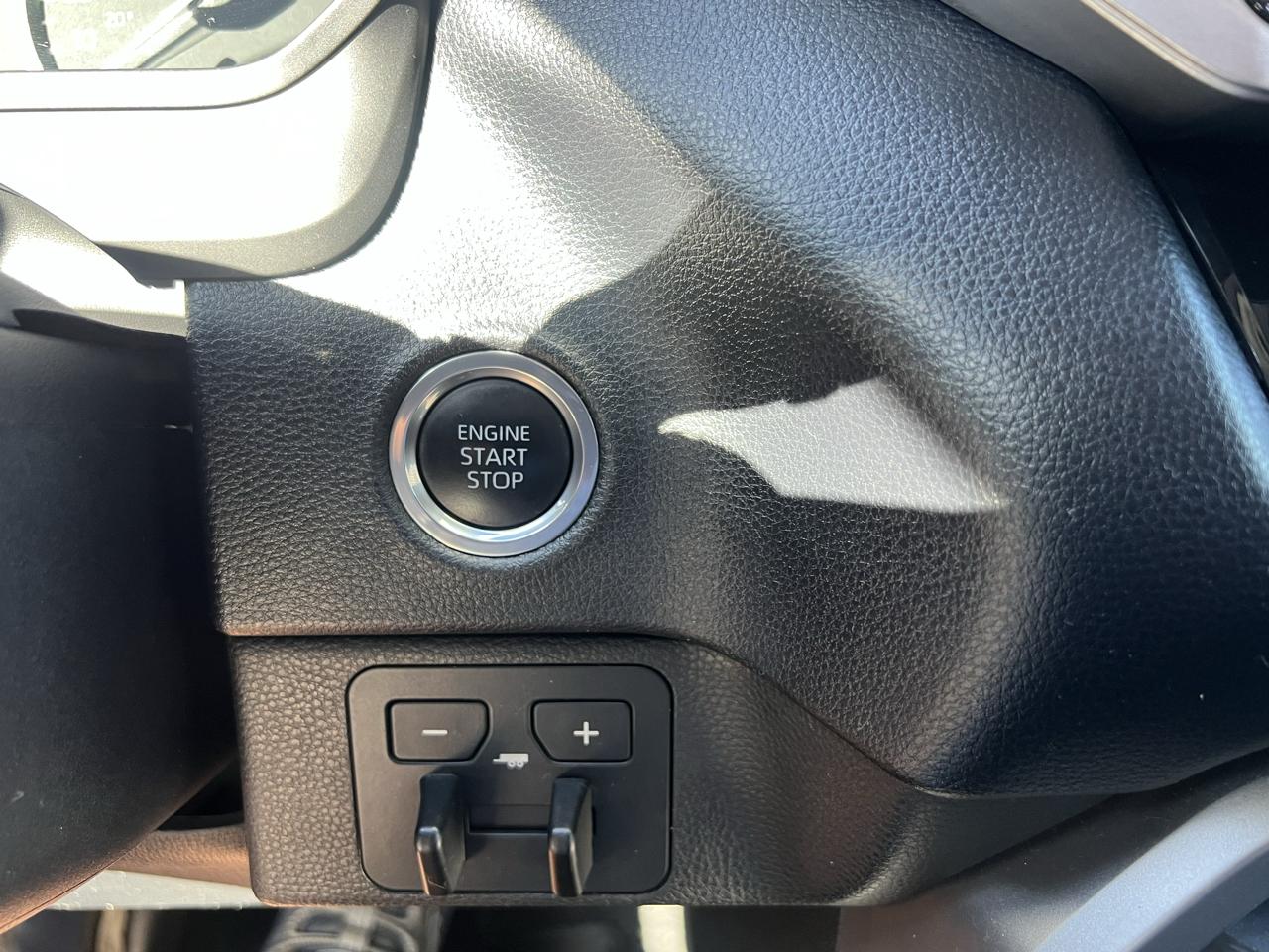 Toyota Tundra 4WD SR5 CrewMax 5.5' Bed (Natl) 2023