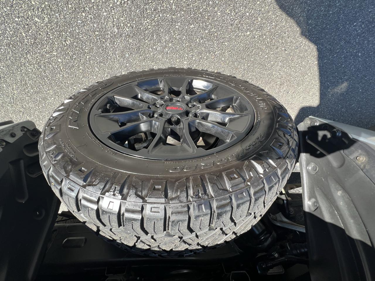 Toyota Tundra 4WD SR5 CrewMax 5.5' Bed (Natl) 2023