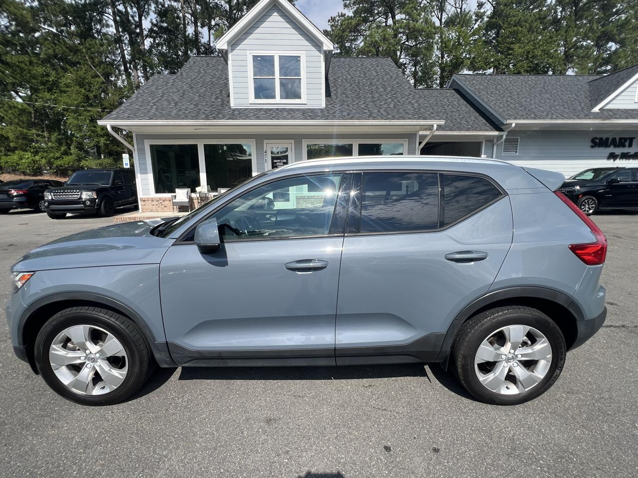 Volvo XC40 T4 FWD Momentum 2021