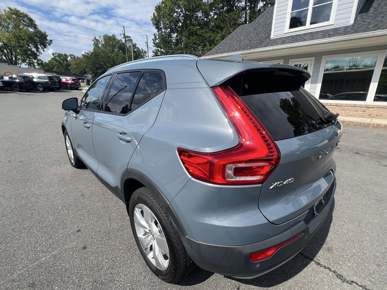 Volvo XC40 T4 FWD Momentum 2021