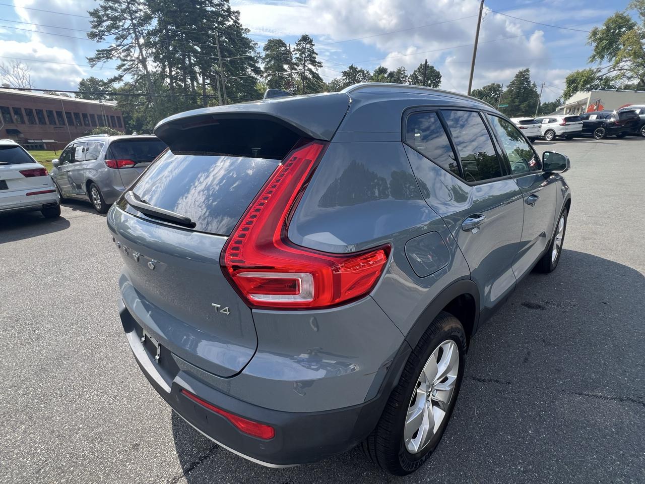 Volvo XC40 T4 FWD Momentum 2021