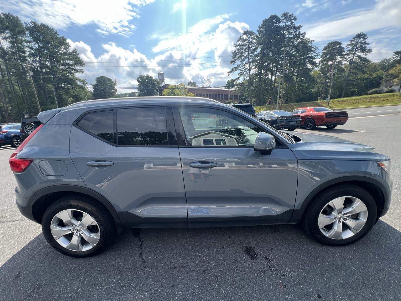Volvo XC40 T4 FWD Momentum 2021