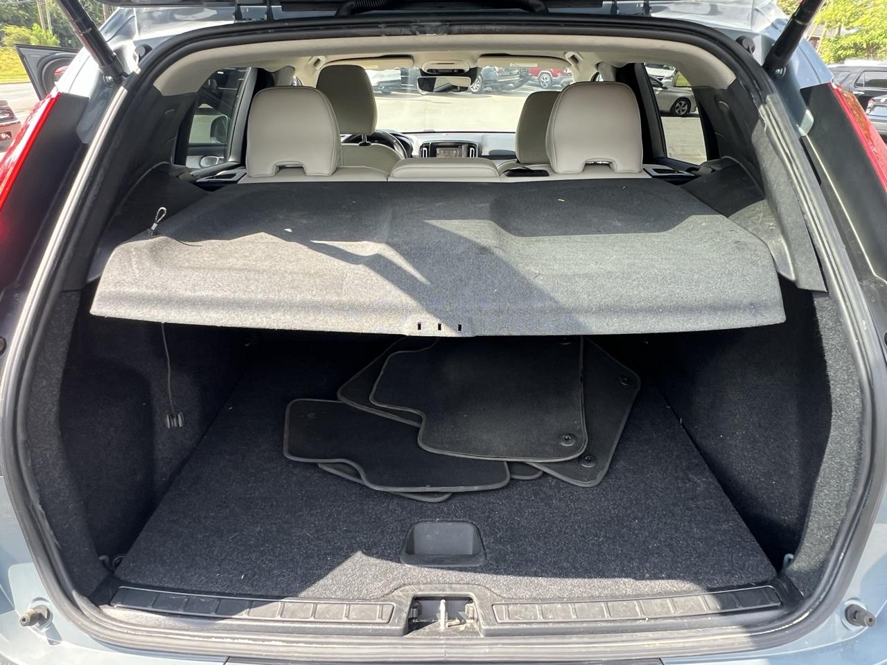 Volvo XC40 T4 FWD Momentum 2021