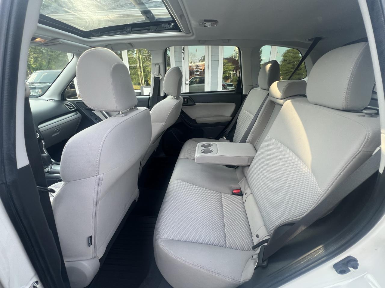 Subaru Forester 4dr CVT 2.5i Premium PZEV 2016
