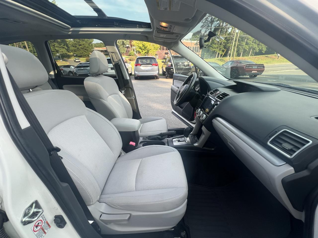 Subaru Forester 4dr CVT 2.5i Premium PZEV 2016