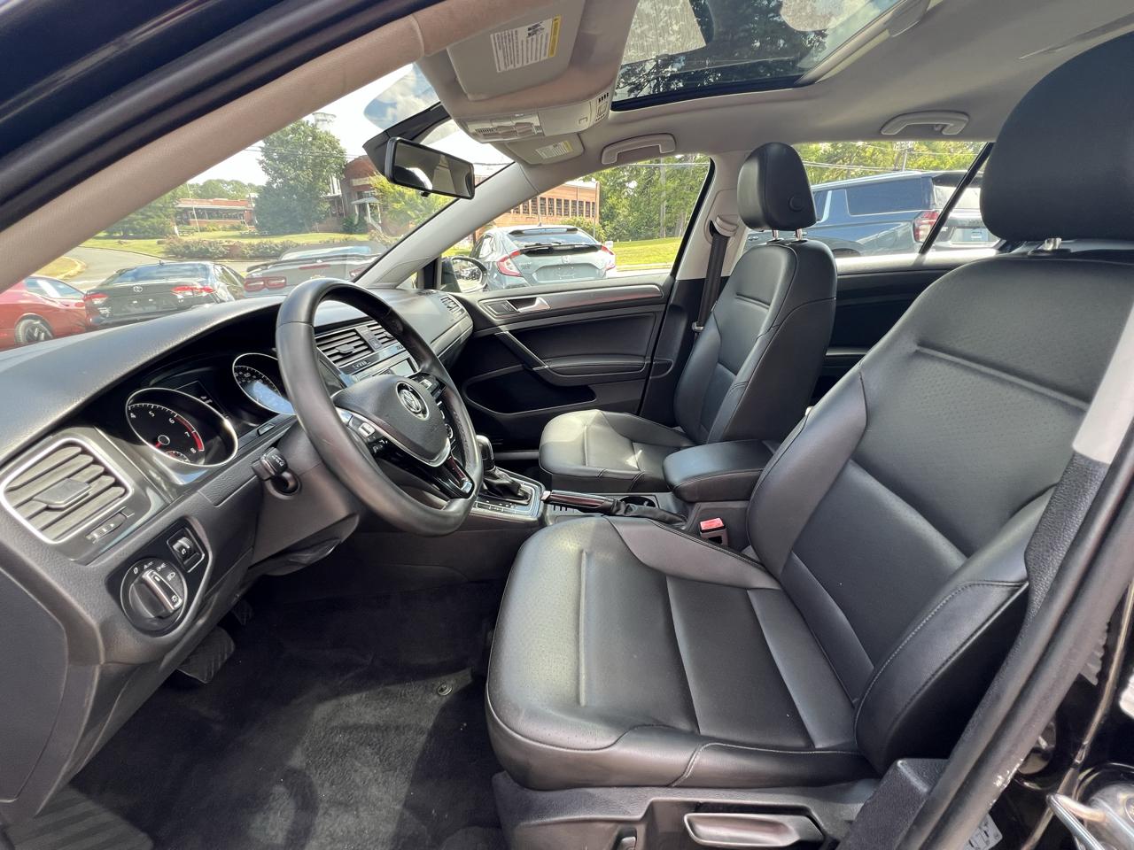 Volkswagen Golf 1.4T TSI Auto 2021