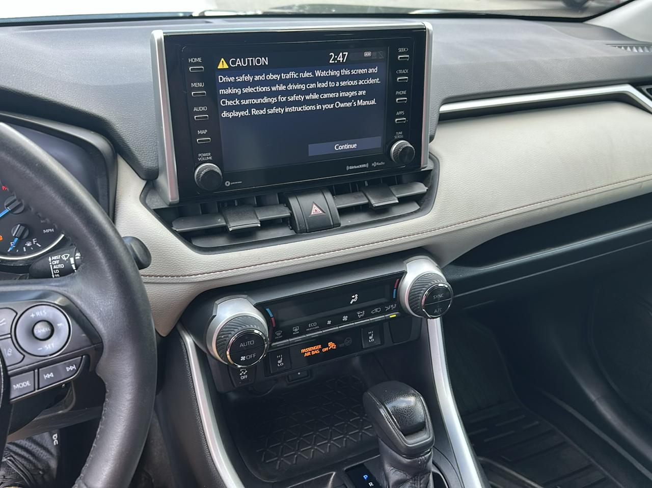 Toyota RAV4 Hybrid XLE AWD 2021