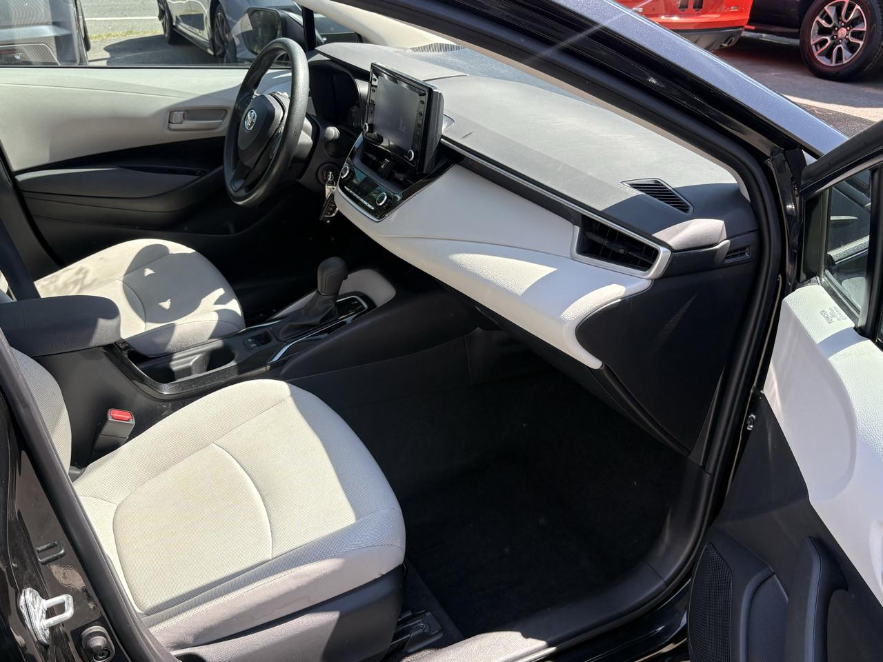 Toyota Corolla LE CVT (Natl) 2022