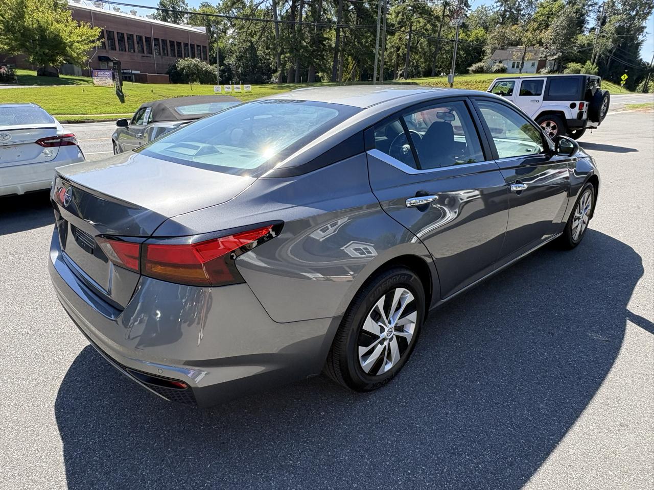Nissan Altima 2.5 S Sedan 2024