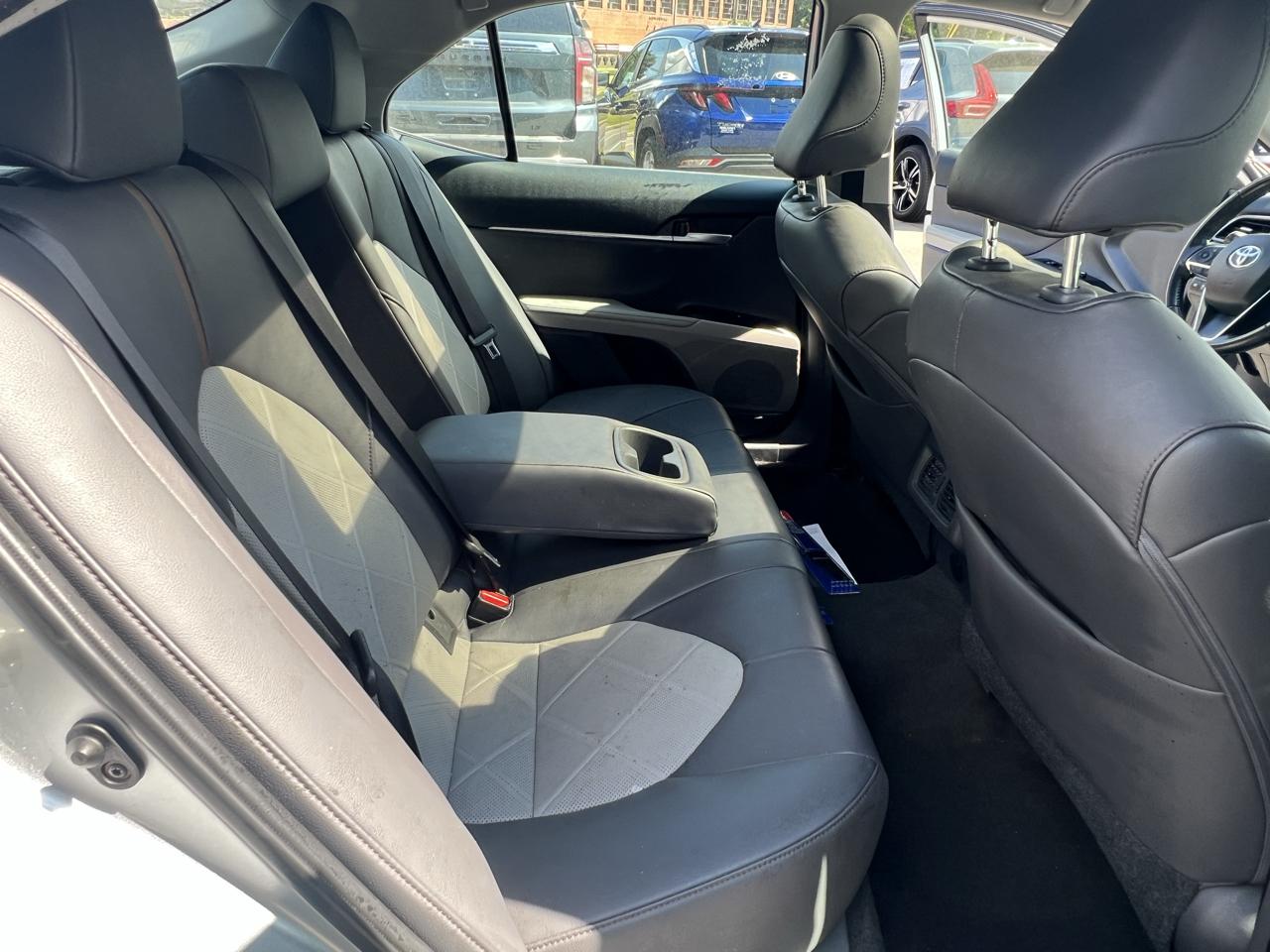 Toyota Camry XLE Auto (Natl) 2019