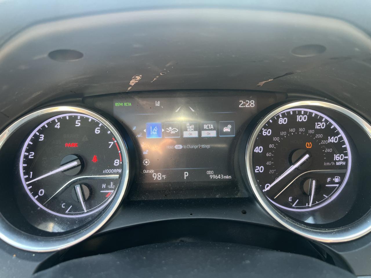 Toyota Camry XLE Auto (Natl) 2019
