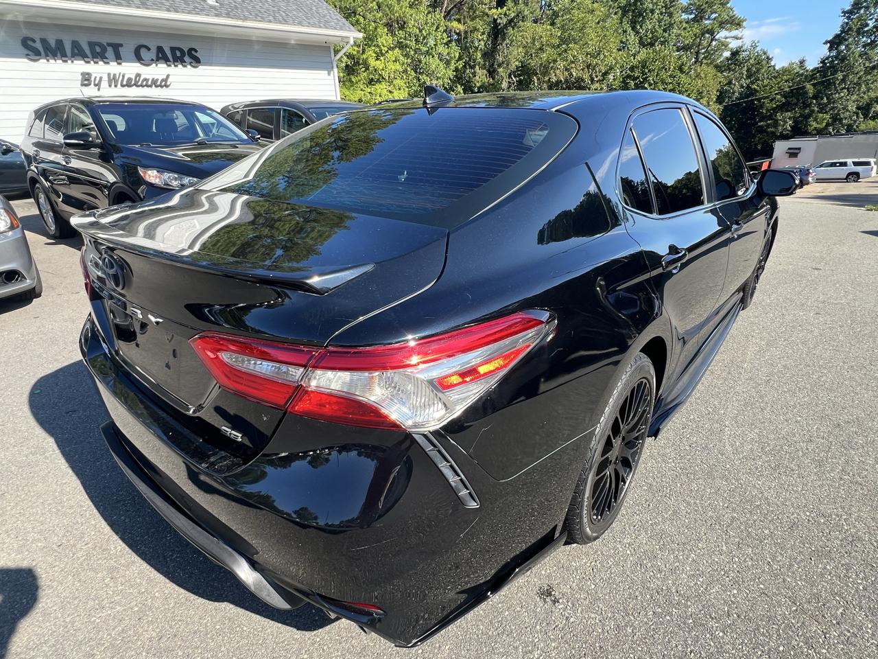 Toyota Camry XLE Auto (Natl) 2019