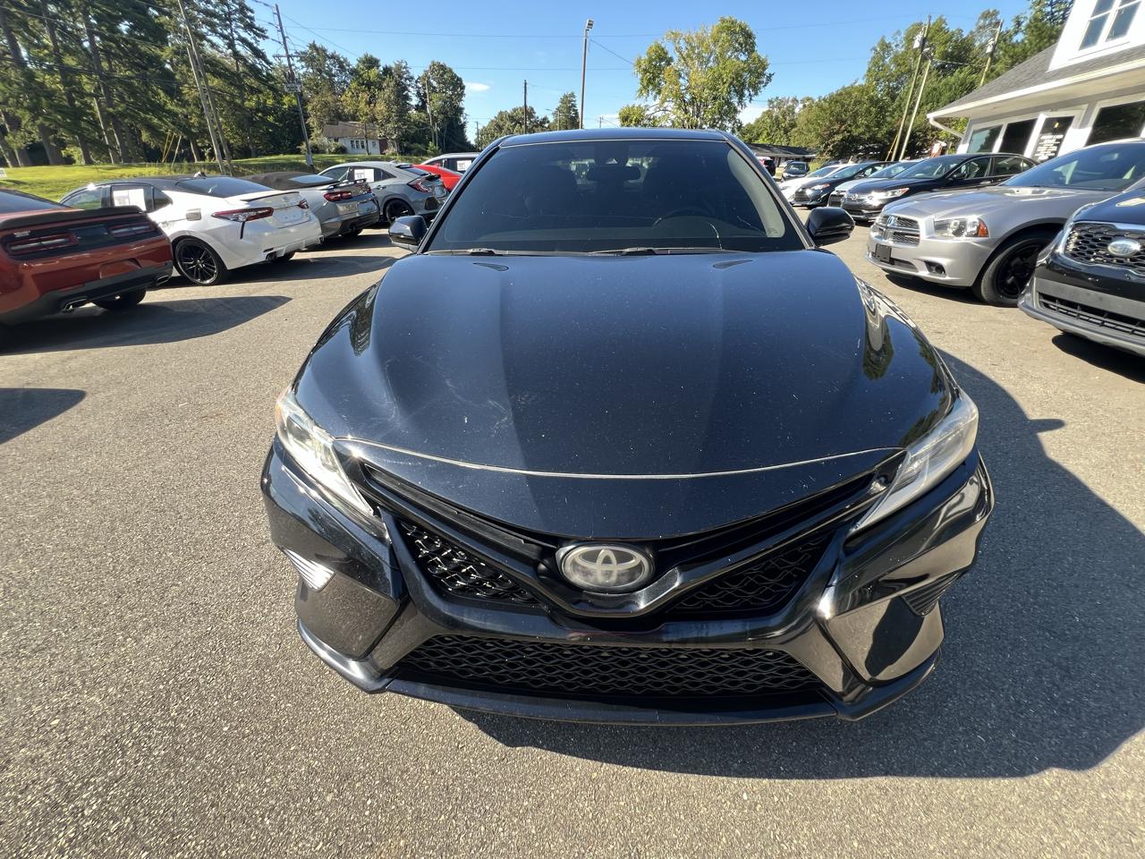Toyota Camry XLE Auto (Natl) 2019