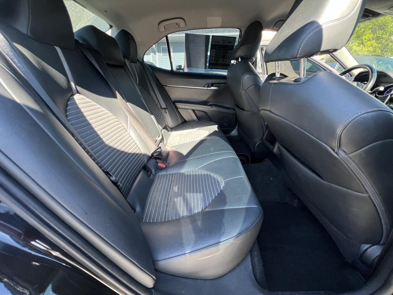 Toyota Camry XLE Auto (Natl) 2019