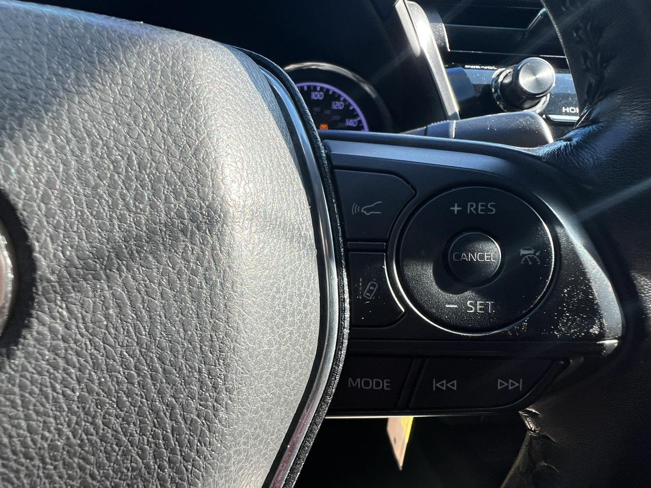 Toyota Camry XLE Auto (Natl) 2019