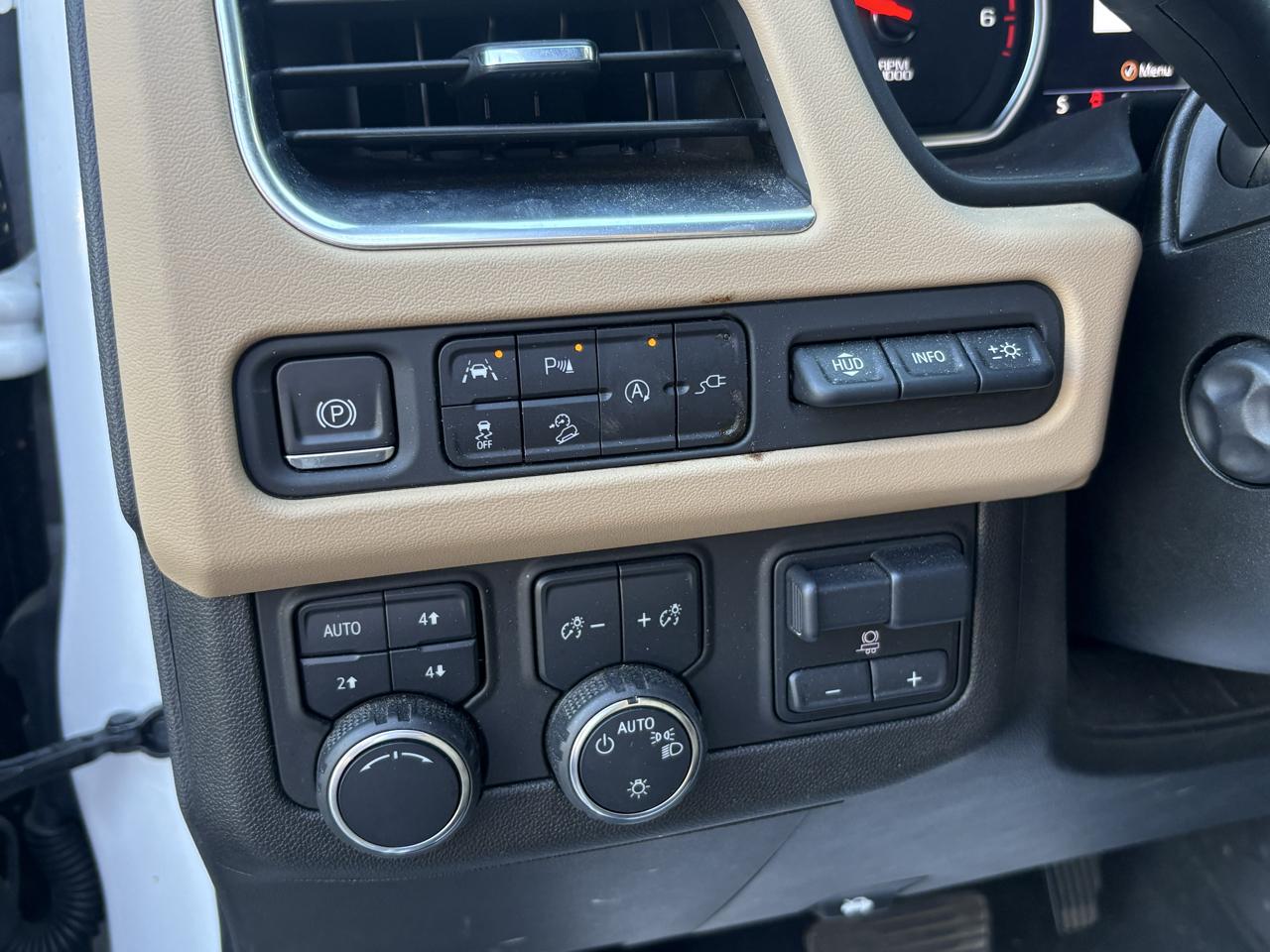 Chevrolet Suburban 4WD 4dr Premier 2021