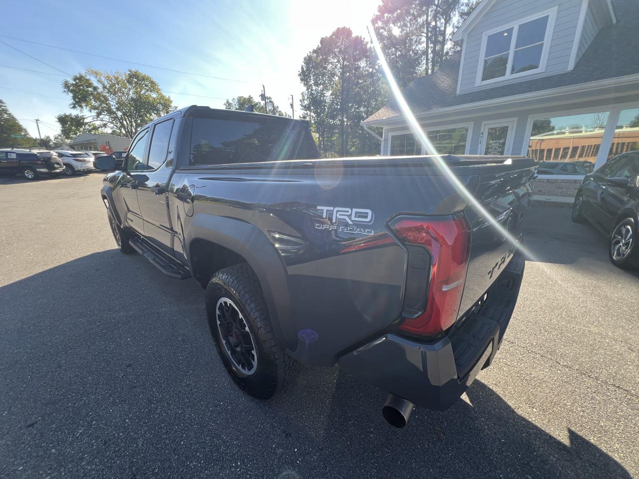 Toyota Tacoma 4WD TRD Off Road Double Cab 5' Bed AT (Natl) 2024
