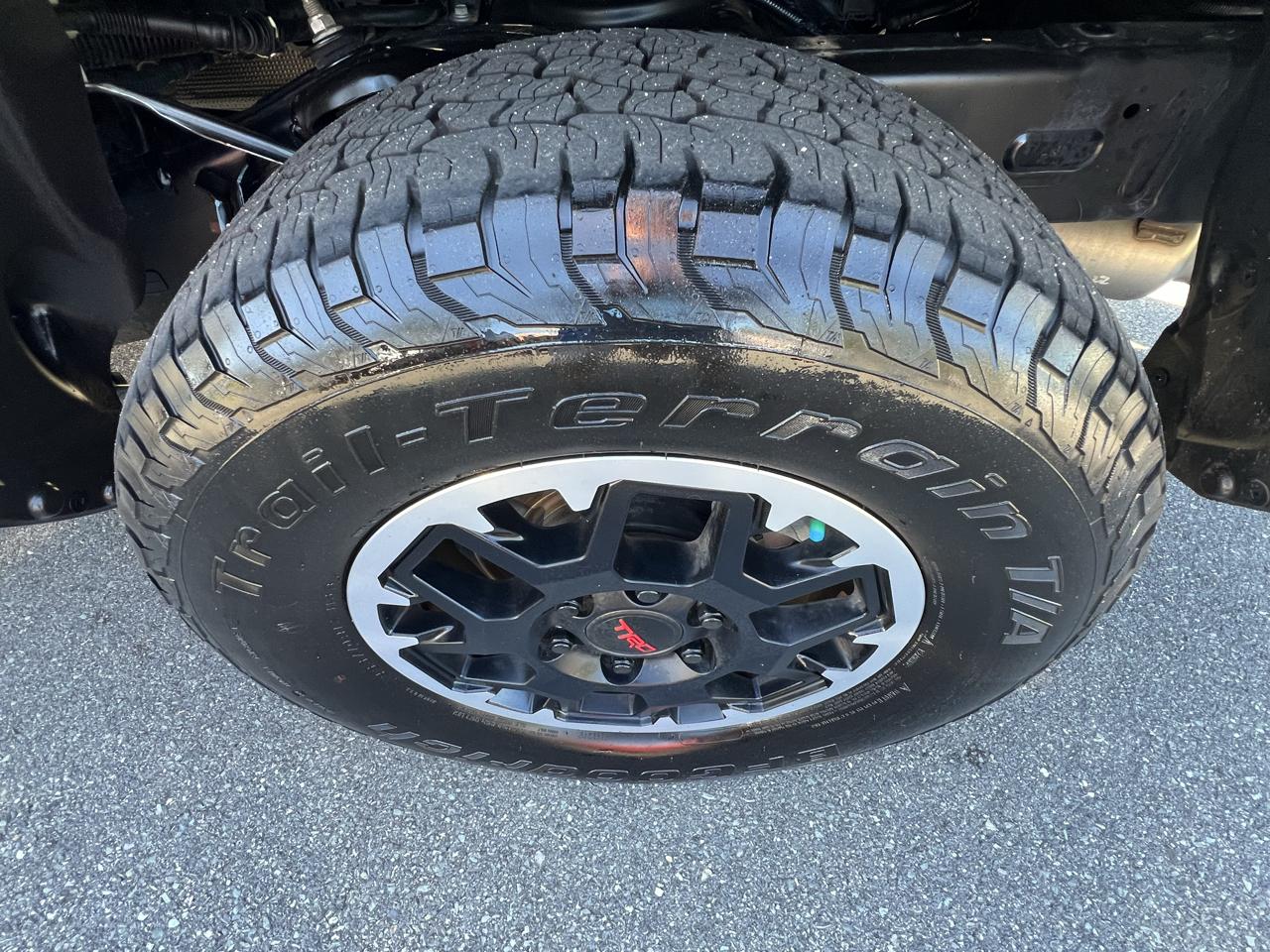 Toyota Tacoma 4WD TRD Off Road Double Cab 5' Bed AT (Natl) 2024