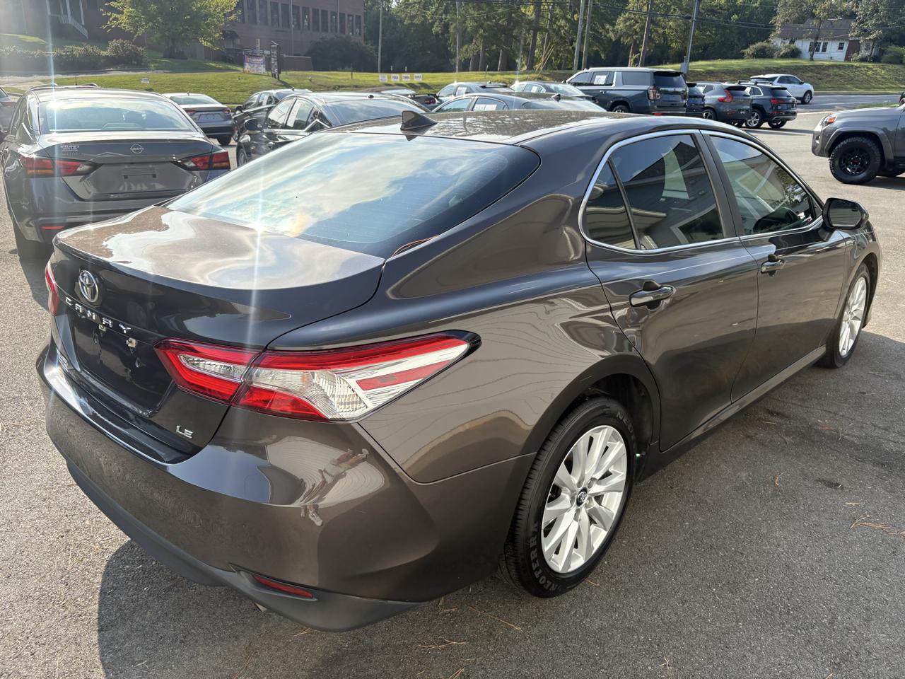Toyota Camry LE Auto (Natl) 2019