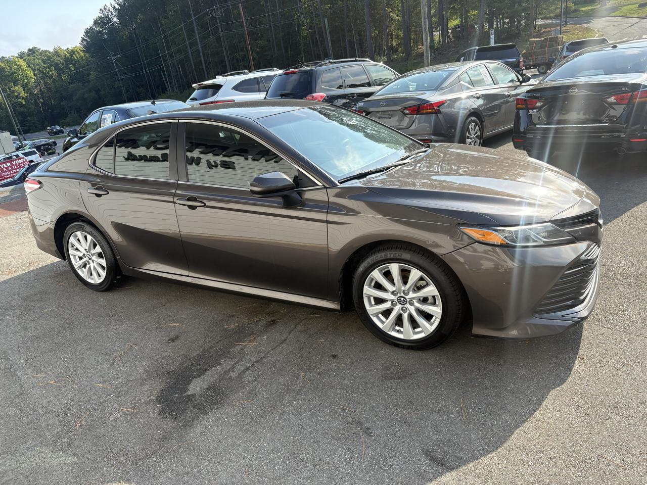Toyota Camry LE Auto (Natl) 2019
