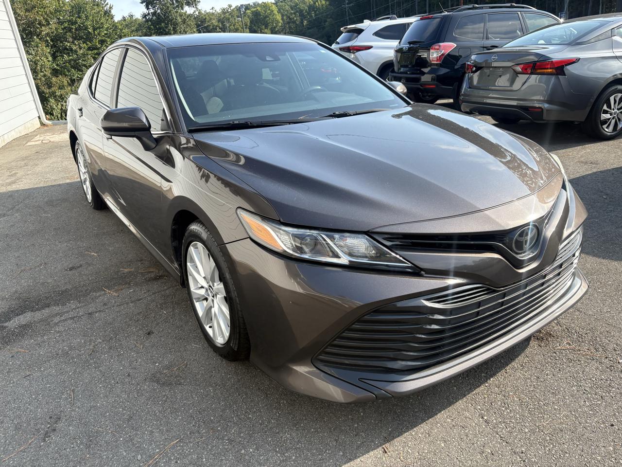 Toyota Camry LE Auto (Natl) 2019