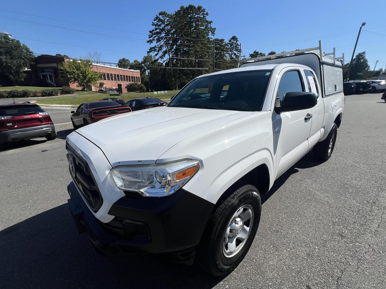 Toyota Tacoma 2WD Access Cab I4 AT SR5 (Natl) 2016