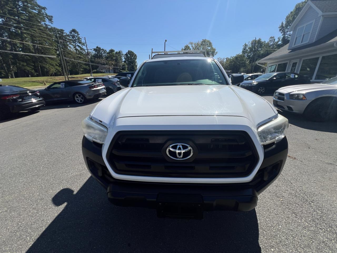 Toyota Tacoma 2WD Access Cab I4 AT SR5 (Natl) 2016