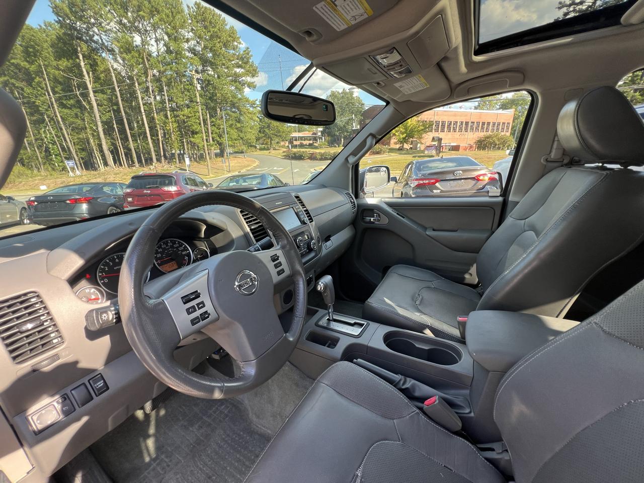 Nissan Frontier  2016