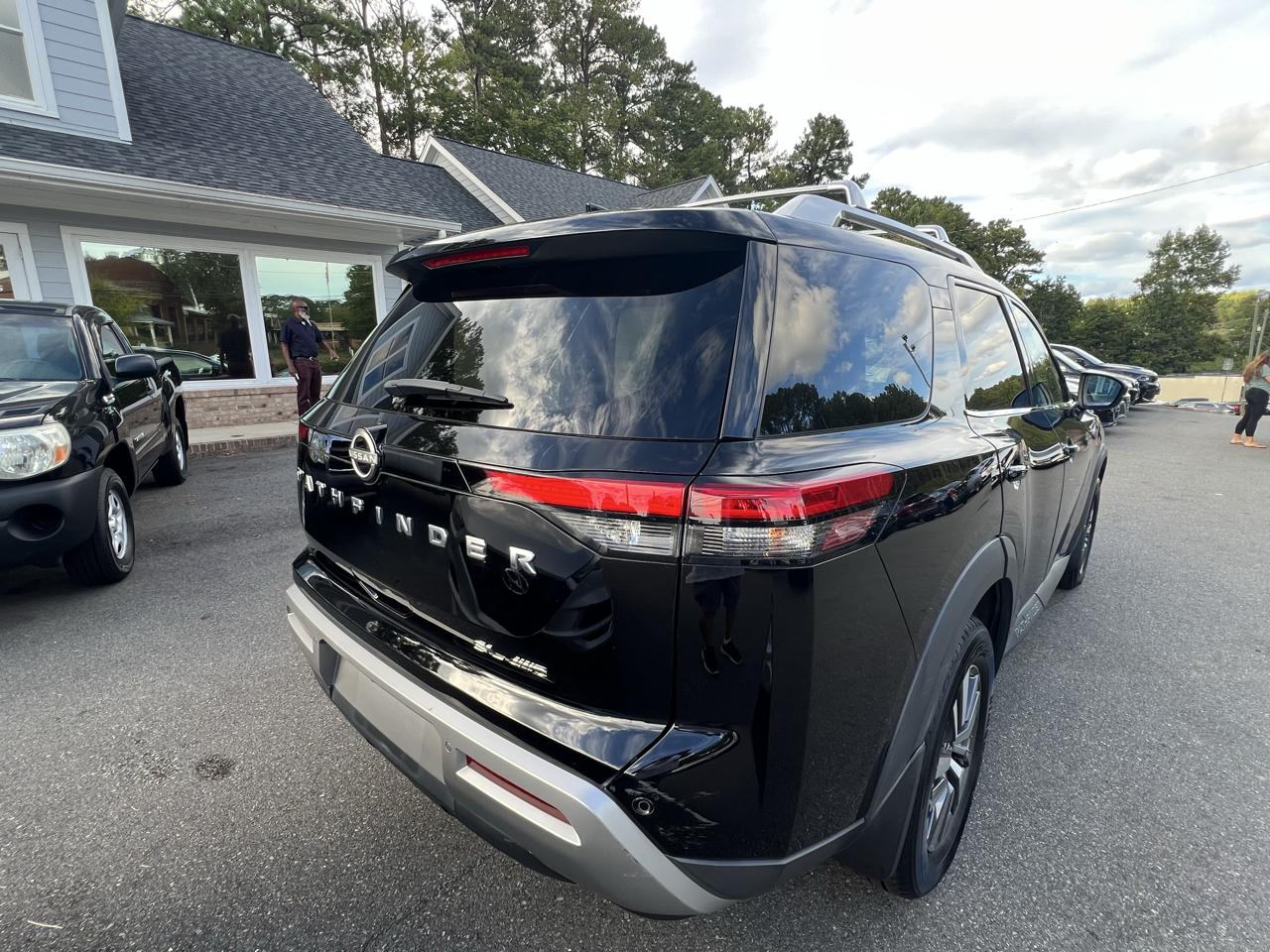 Nissan Pathfinder SL 4WD 2023