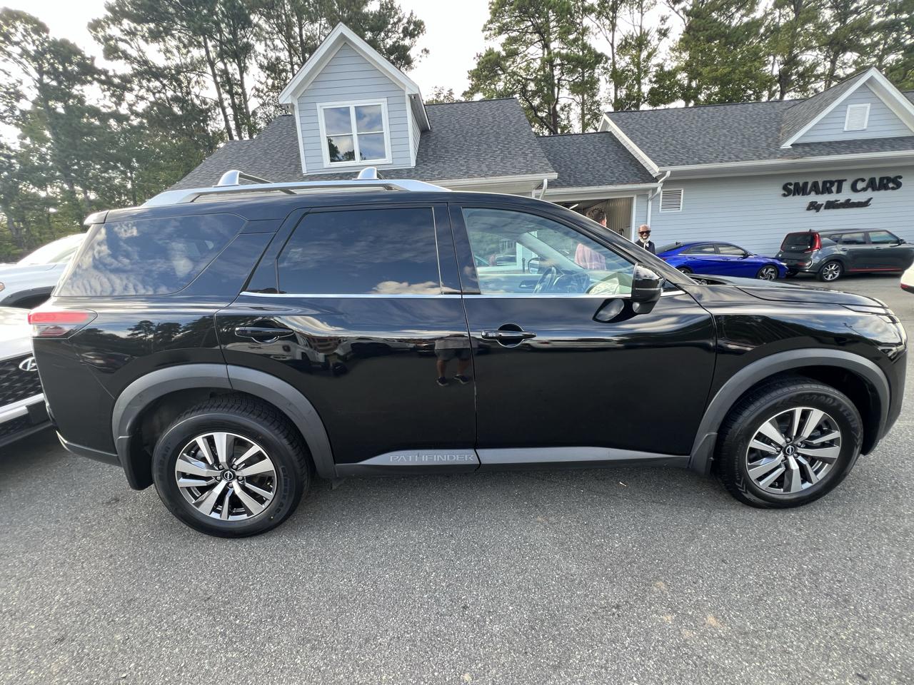 Nissan Pathfinder SL 4WD 2023