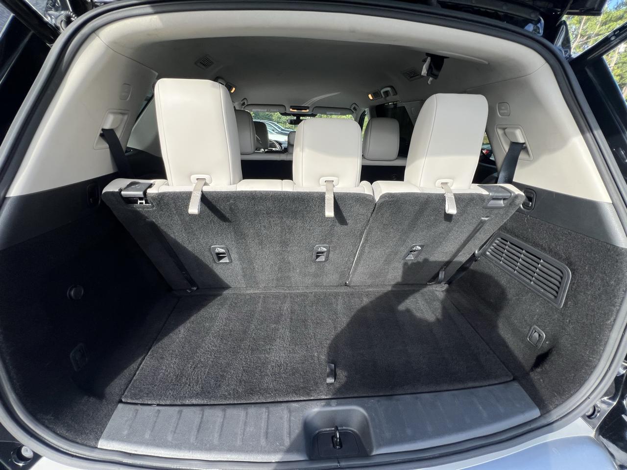 Nissan Pathfinder SL 4WD 2023