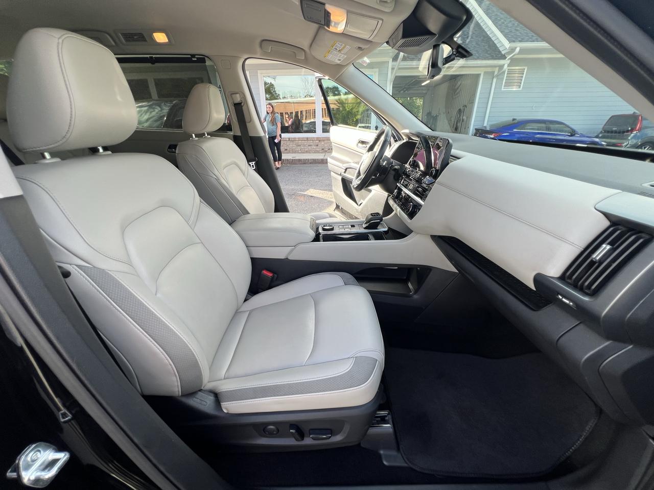 Nissan Pathfinder SL 4WD 2023