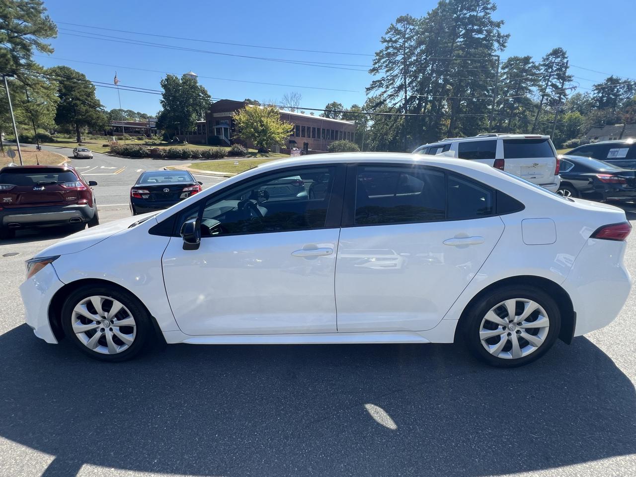 Toyota Corolla LE CVT (Natl) 2024
