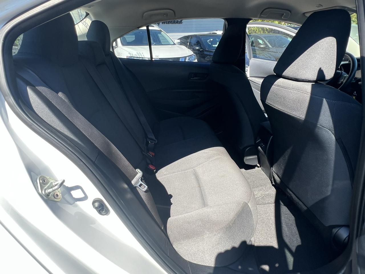 Toyota Corolla LE CVT (Natl) 2024