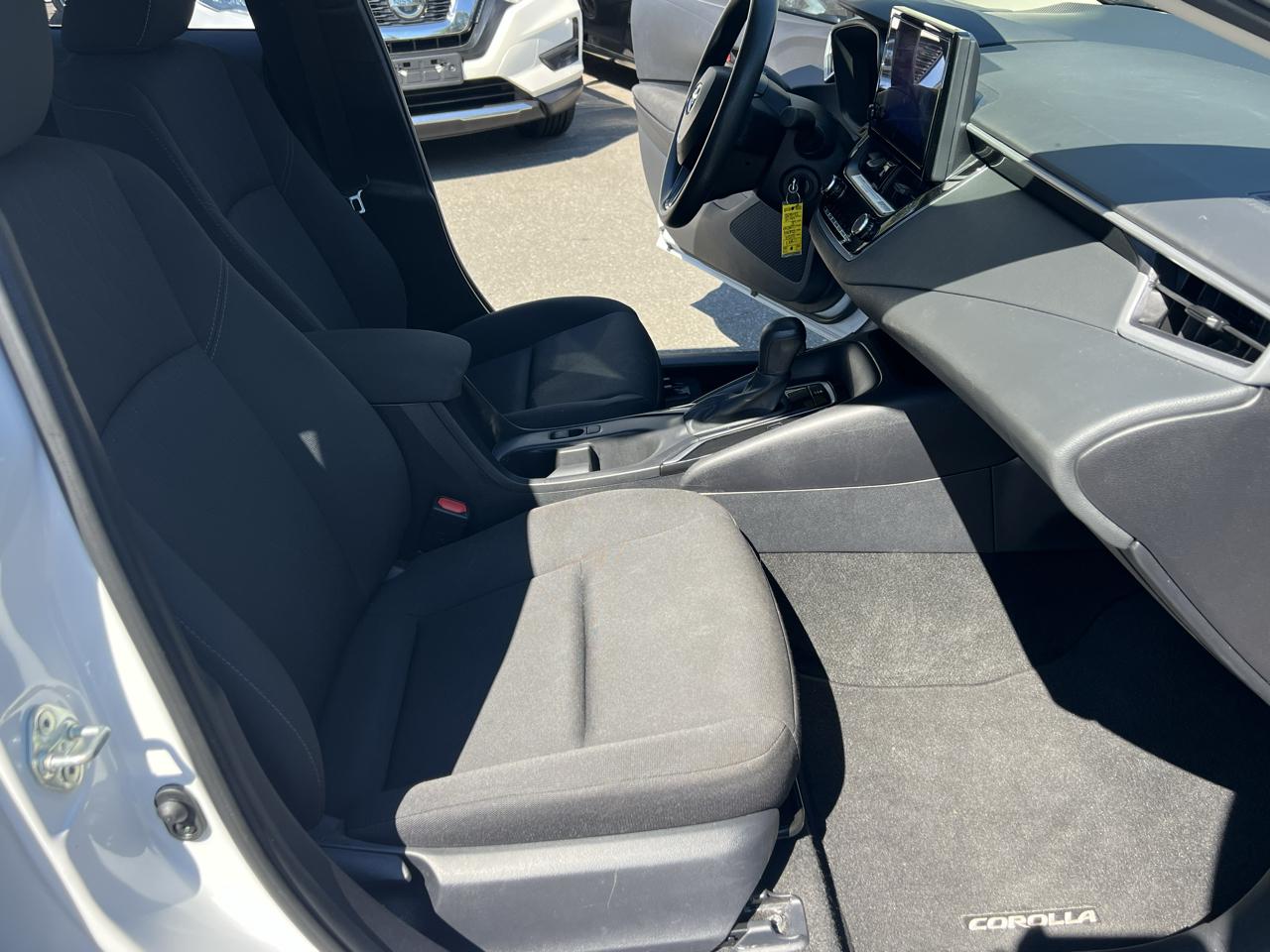 Toyota Corolla LE CVT (Natl) 2024