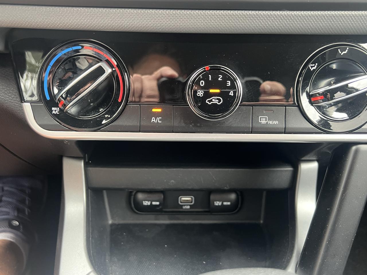 Kia Seltos LX IVT AWD 2023