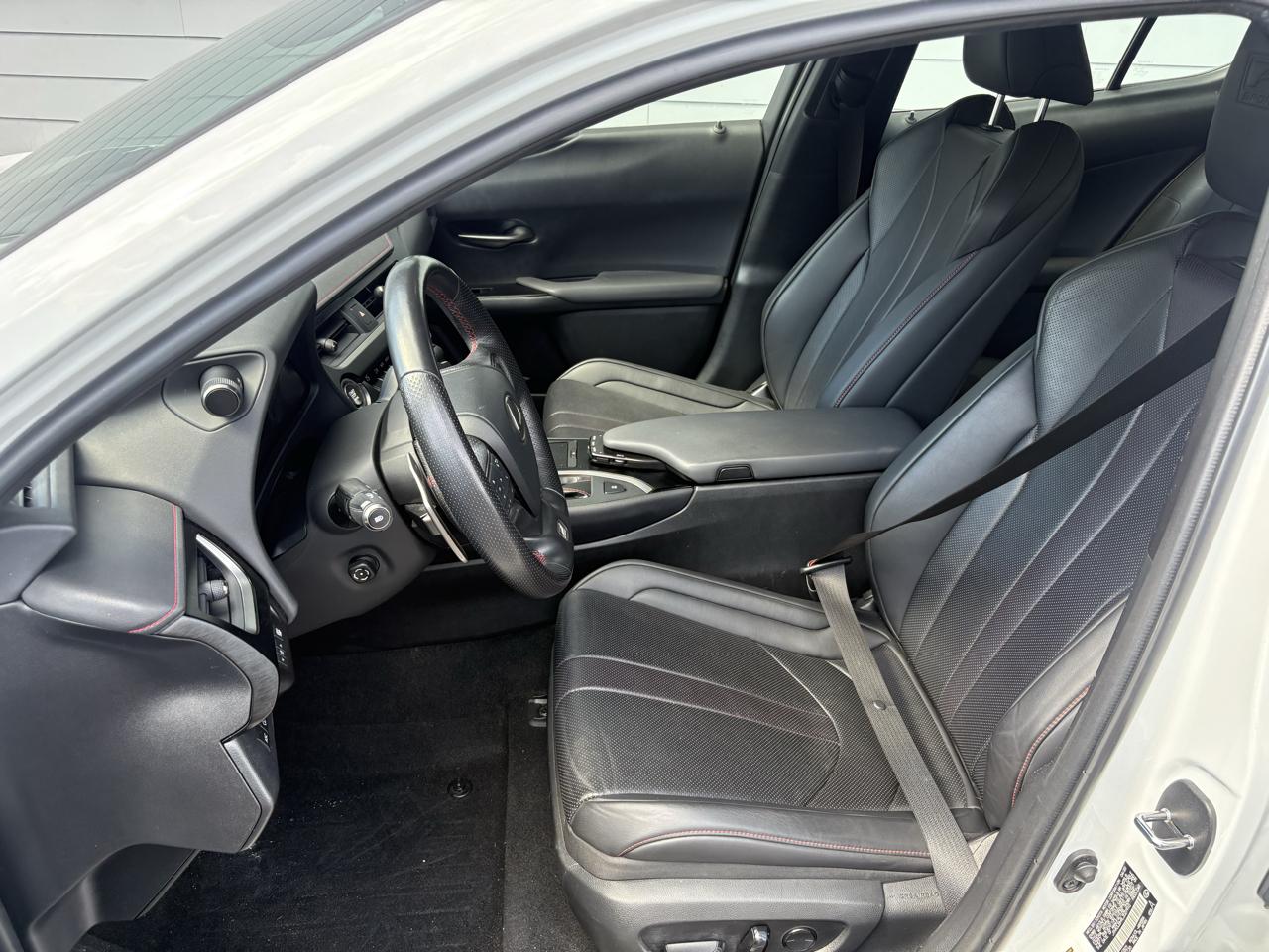 Lexus UX UX 200 F SPORT FWD 2020