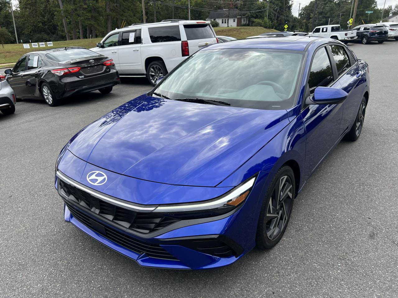 2024 Hyundai Elantra SEL IVT