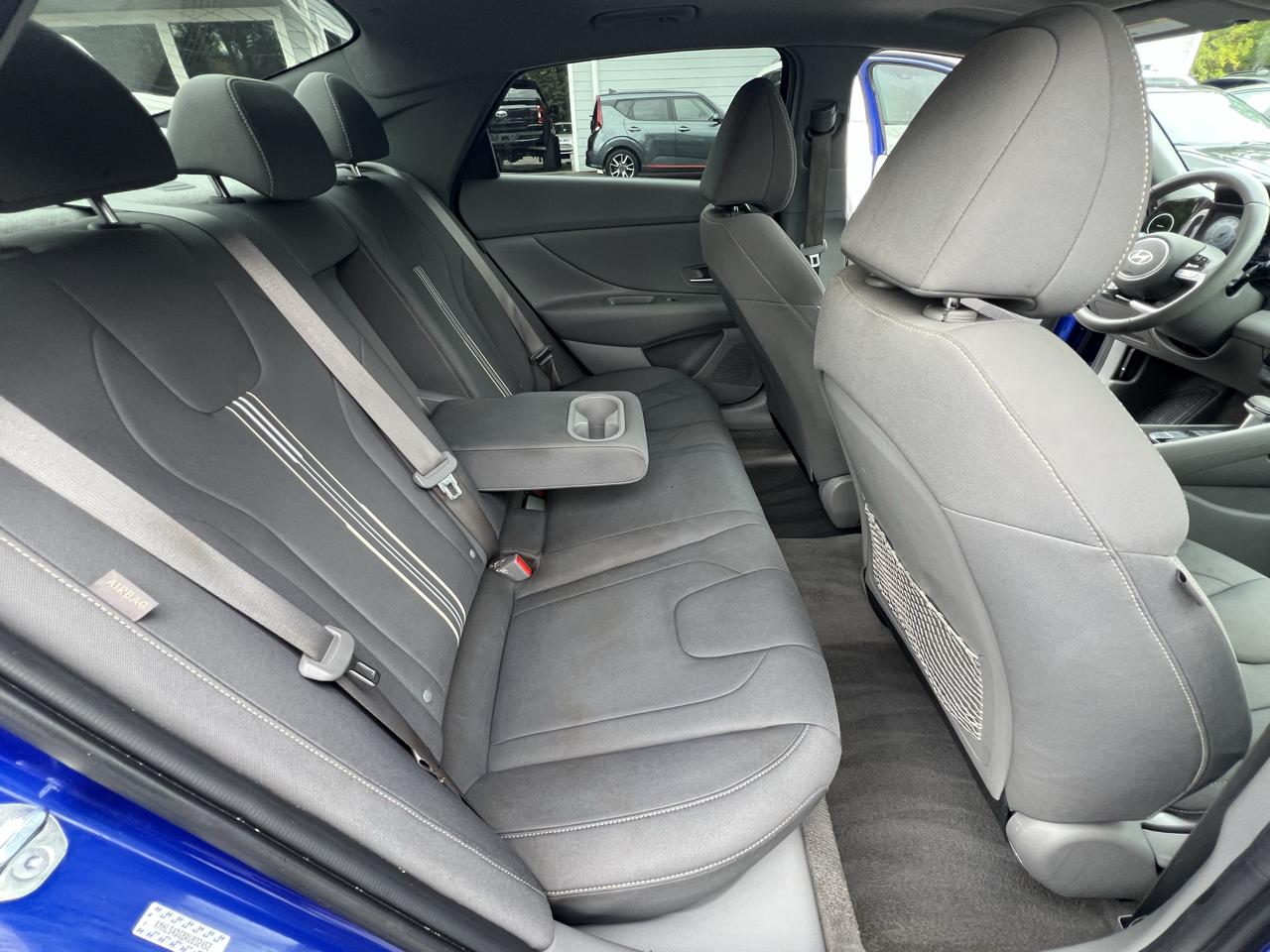 Hyundai Elantra SEL IVT 2024